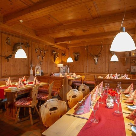 Landidyll Hotel Zum Alten Schloss Kirchensittenbach Extérieur photo