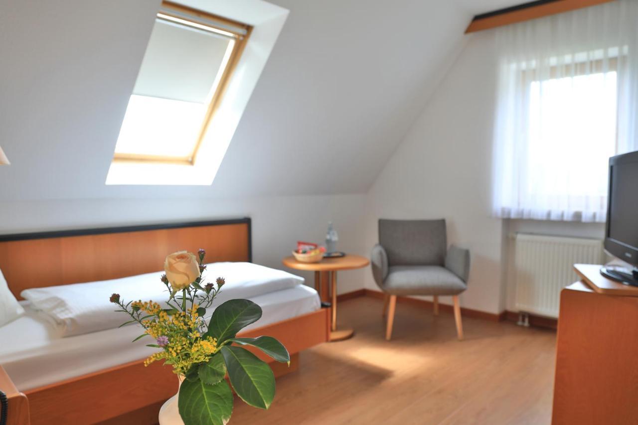 Landidyll Hotel Zum Alten Schloss Kirchensittenbach Extérieur photo